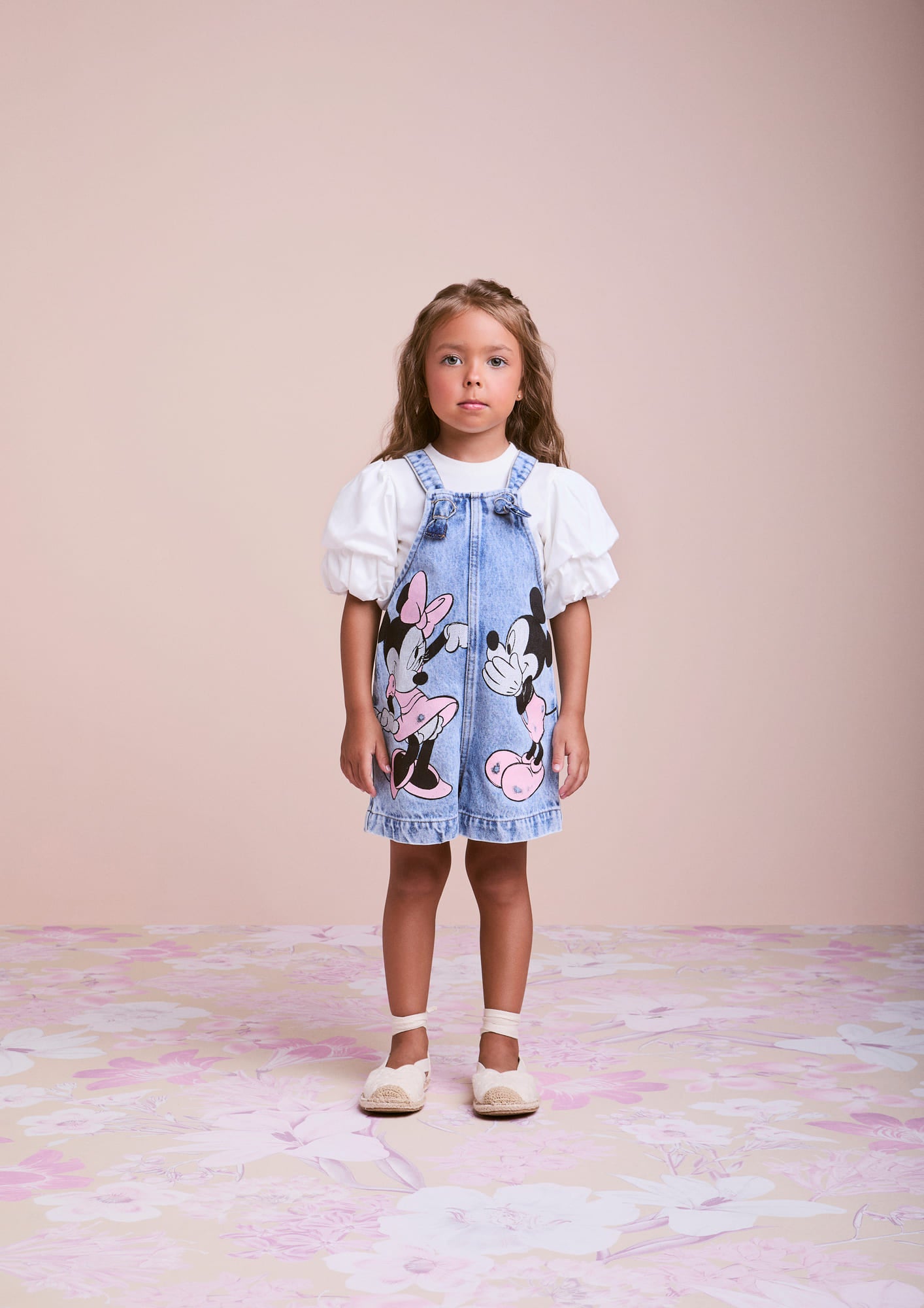 Jardineira Infantil Animê Verão Jeans Minnie e Mickey Disney