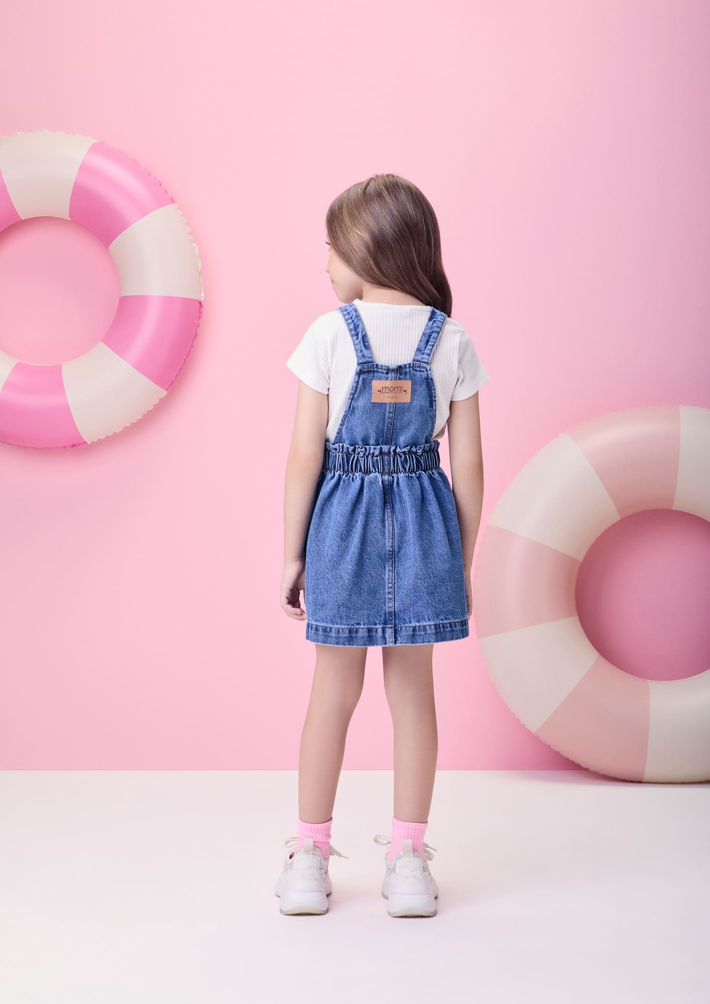 Salopete Infantil Momi Verão Jeans Hello Kitty e Amigos