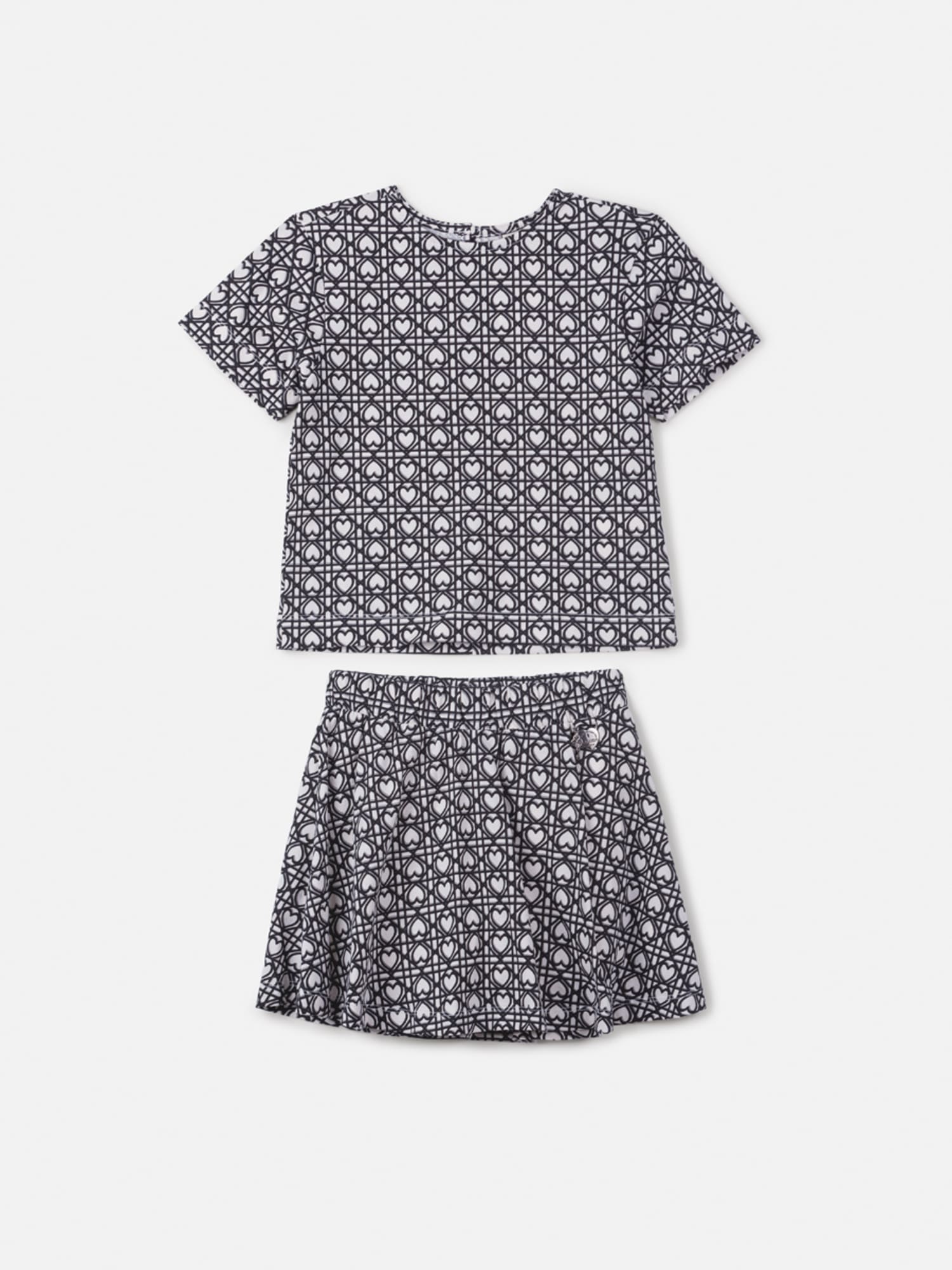 Conjunto Infantil Animê Inverno Saia com Shorts Embutido e Blusa Manga Curta Corações