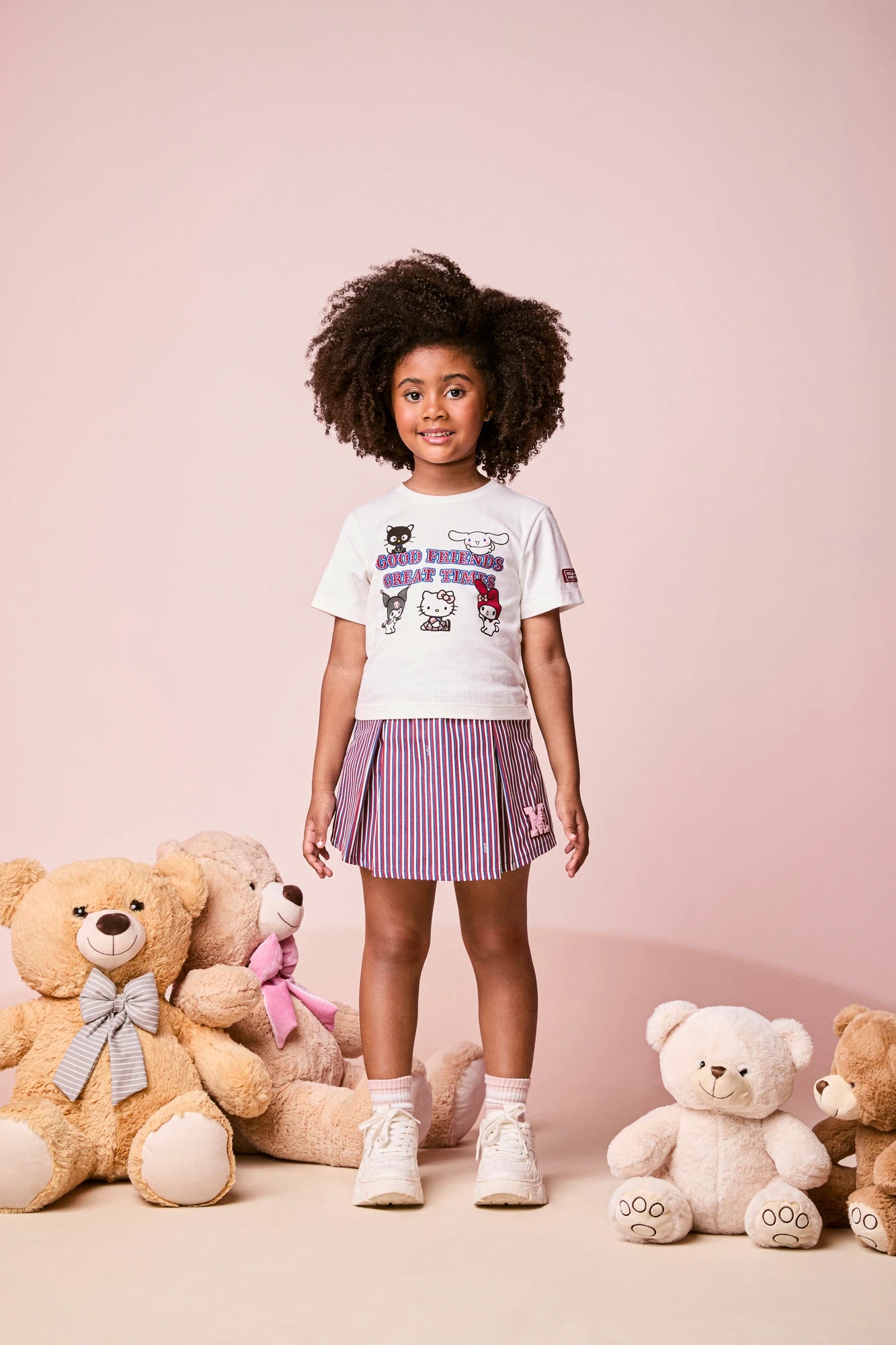 Conjunto Infantil Momi Inverno com Shorts Saia Listrado e Blusa Manga Curta Hello Kitty Good Friends