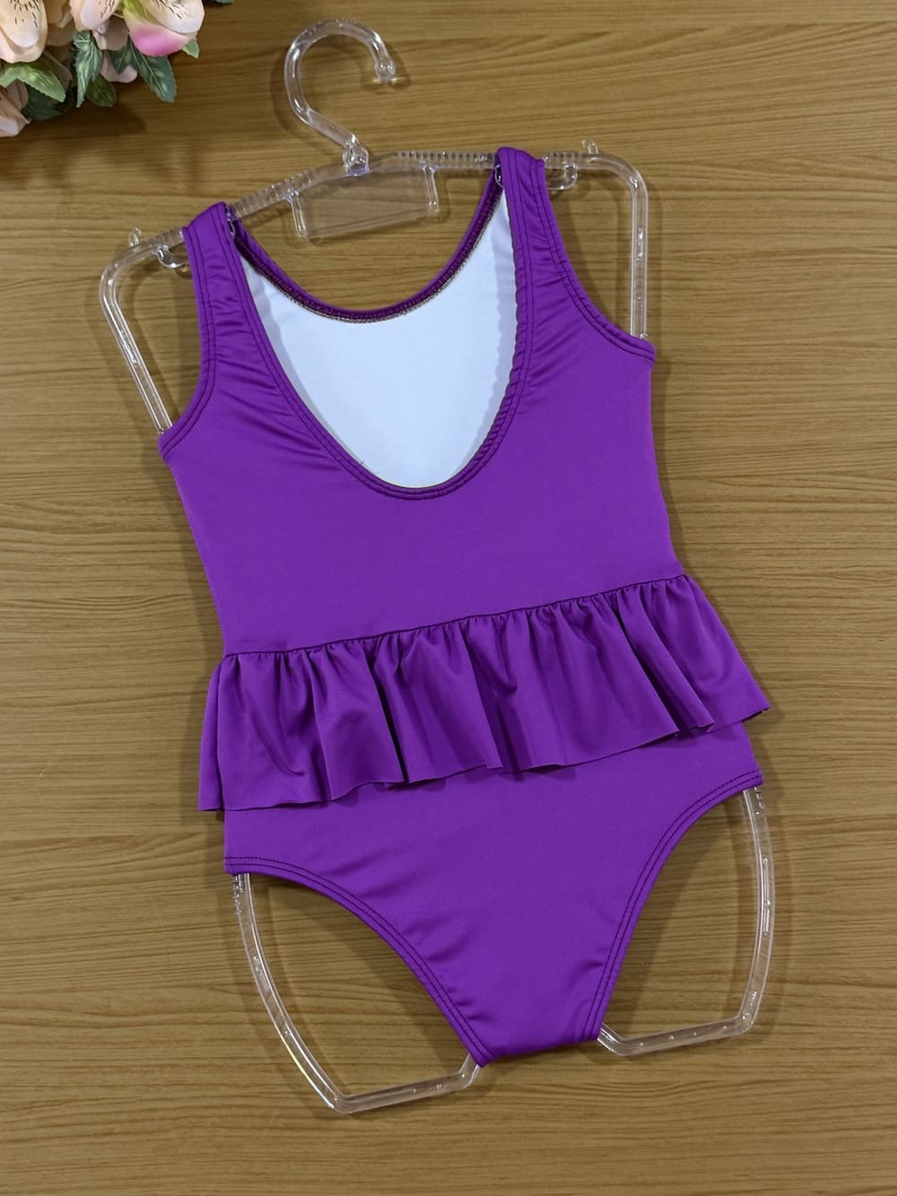 Maiô Infantil Momi Verão Roxo com Babado Hello Kitty