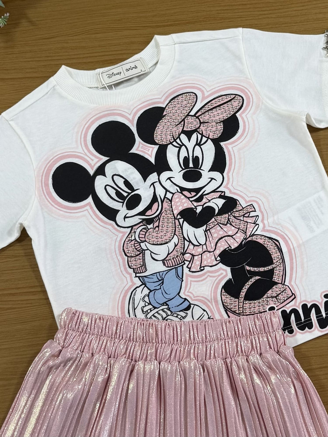Conjunto Infantil Animê Inverno com Saia Rosa e Blusa Branca Minnie e Mickey Disney