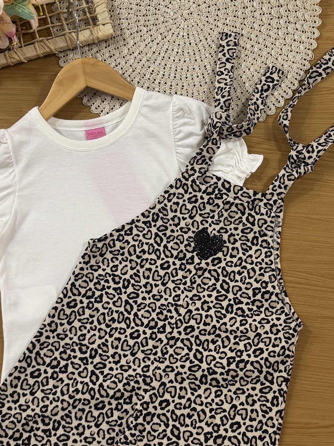 Jardineira Infantil Belime Verão Oncinha com Blusa Branca