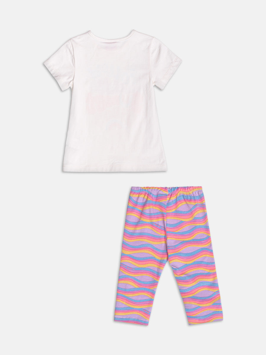 Conjunto Infantil Momi Verão com Calça Capri Colorido e Blusa Branca Arco-íris