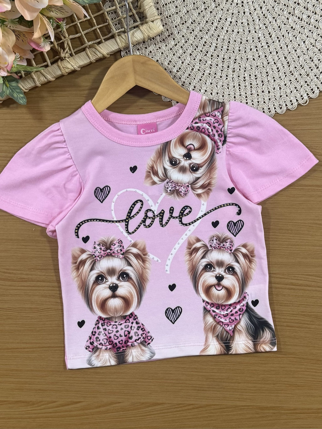 Conjunto Infantil Cinti Verão com Shorts Saia Azul Escuro e Blusa Rosa Cachorrinha Love