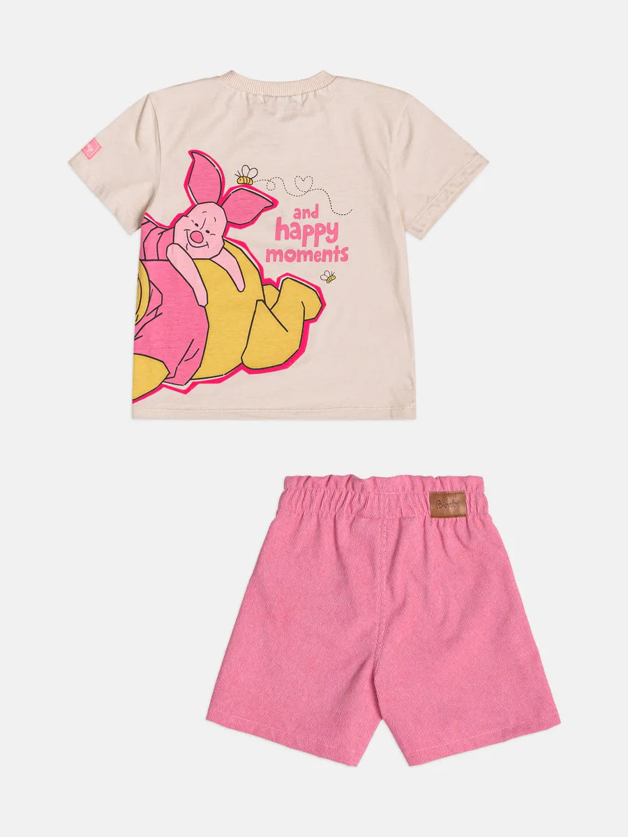 Conjunto Infantil Bimbi Inverno com Shorts Rosa e Blusa Bege Manga Curta Ursinho Pooh Friends