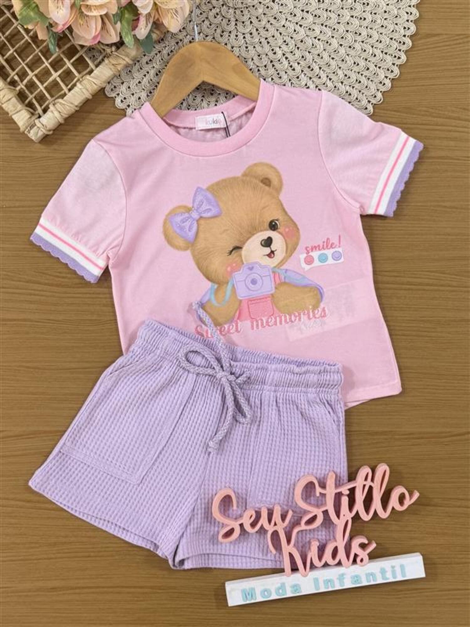 Conjunto Infantil Kukiê Verão com Shorts Lilás e Blusa Rosa Ursinha Fotografa