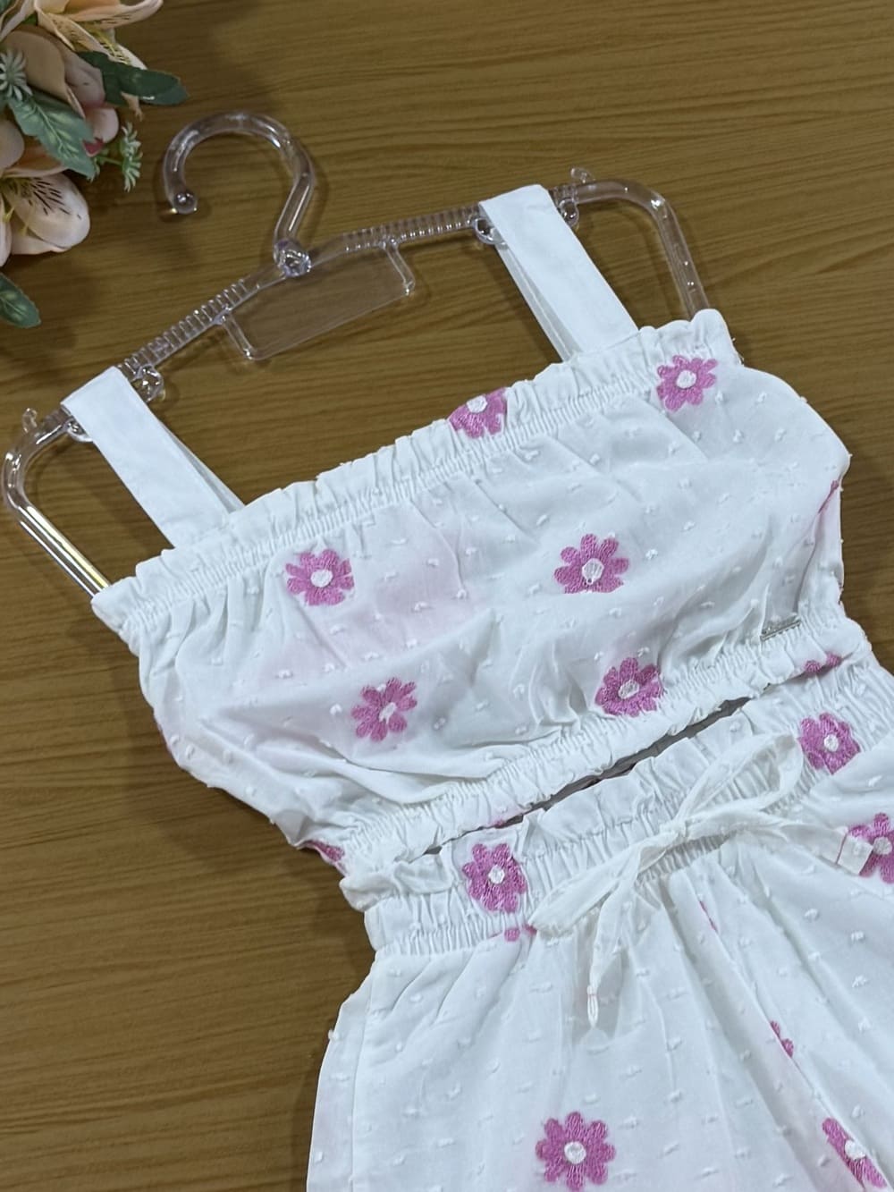 Conjunto Infantil Cinti Verão Blusa e Shorts Branco Florzinhas