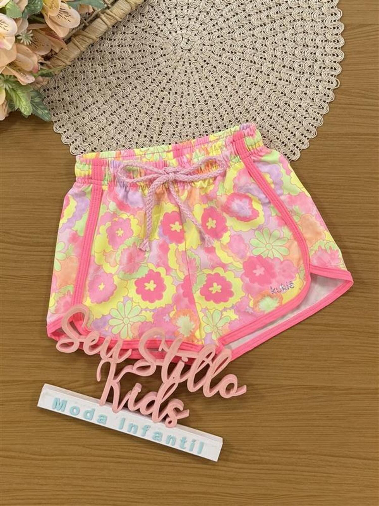 Shorts Infantil Kukiê Verão Nylon Colorido Floral