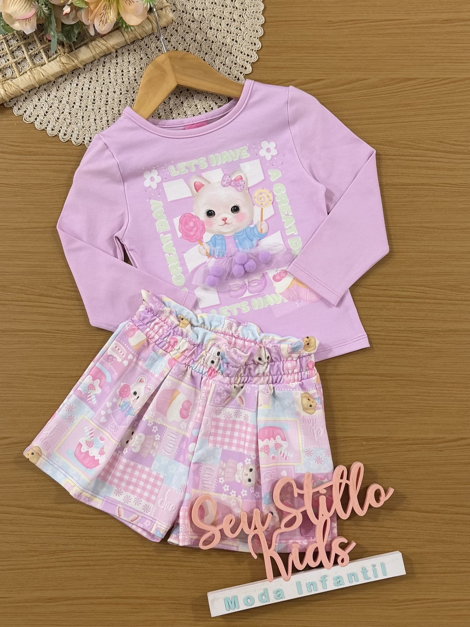 Conjunto Infantil Cinti Inverno com Shorts e Blusa Manga Longa Lilás Gatinha Docinhos