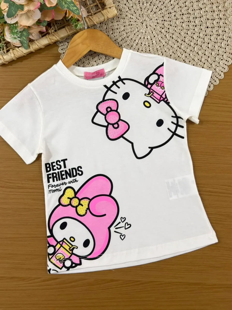Conjunto Infantil Menina Momi Shorts Ciclista Rosa e Blusa Hello Kitty e My Melody