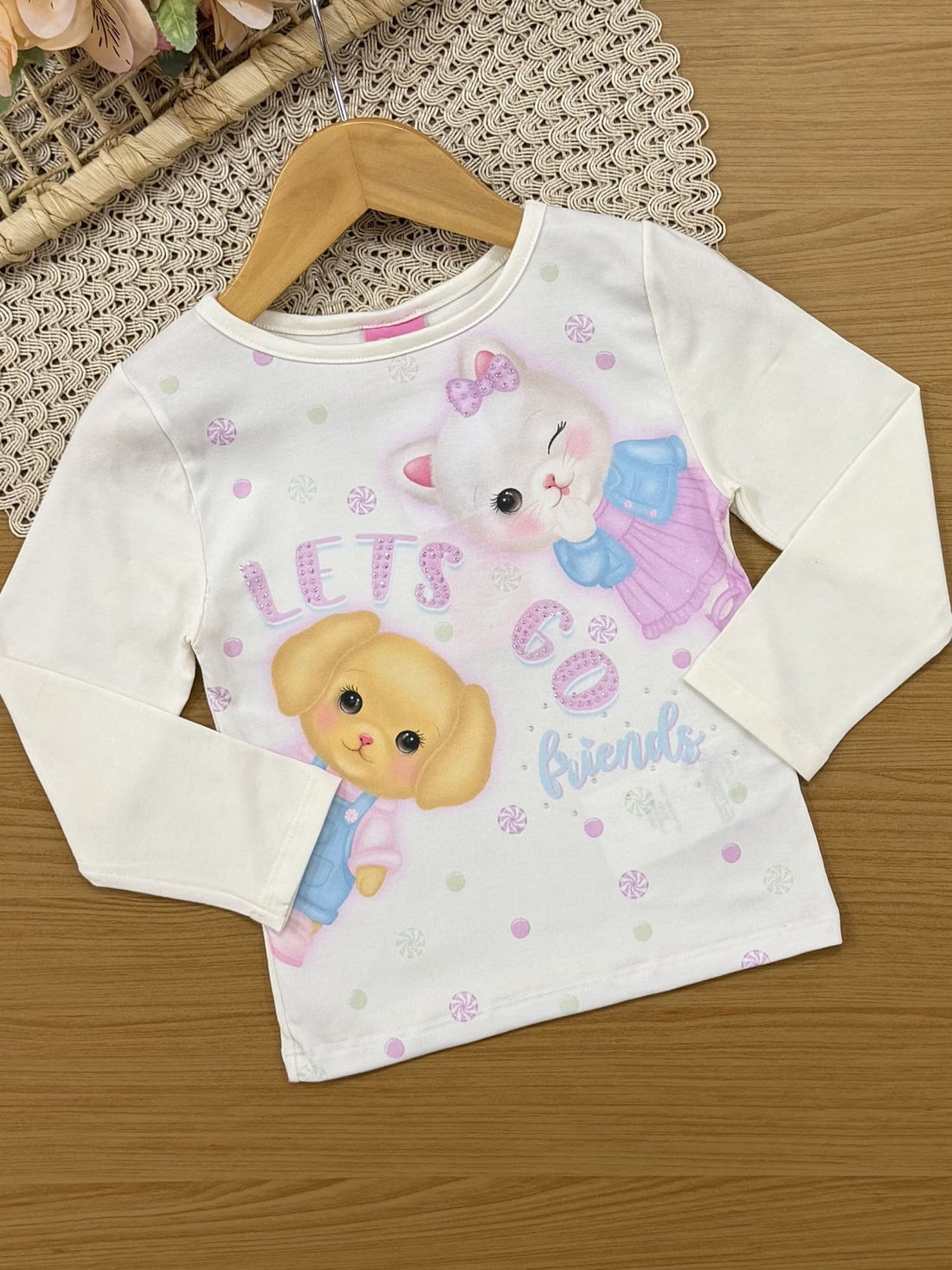 Conjunto Infantil Cinti Inverno com Calça Lilás e Blusa Manga Longa Branca Lets Go Friends