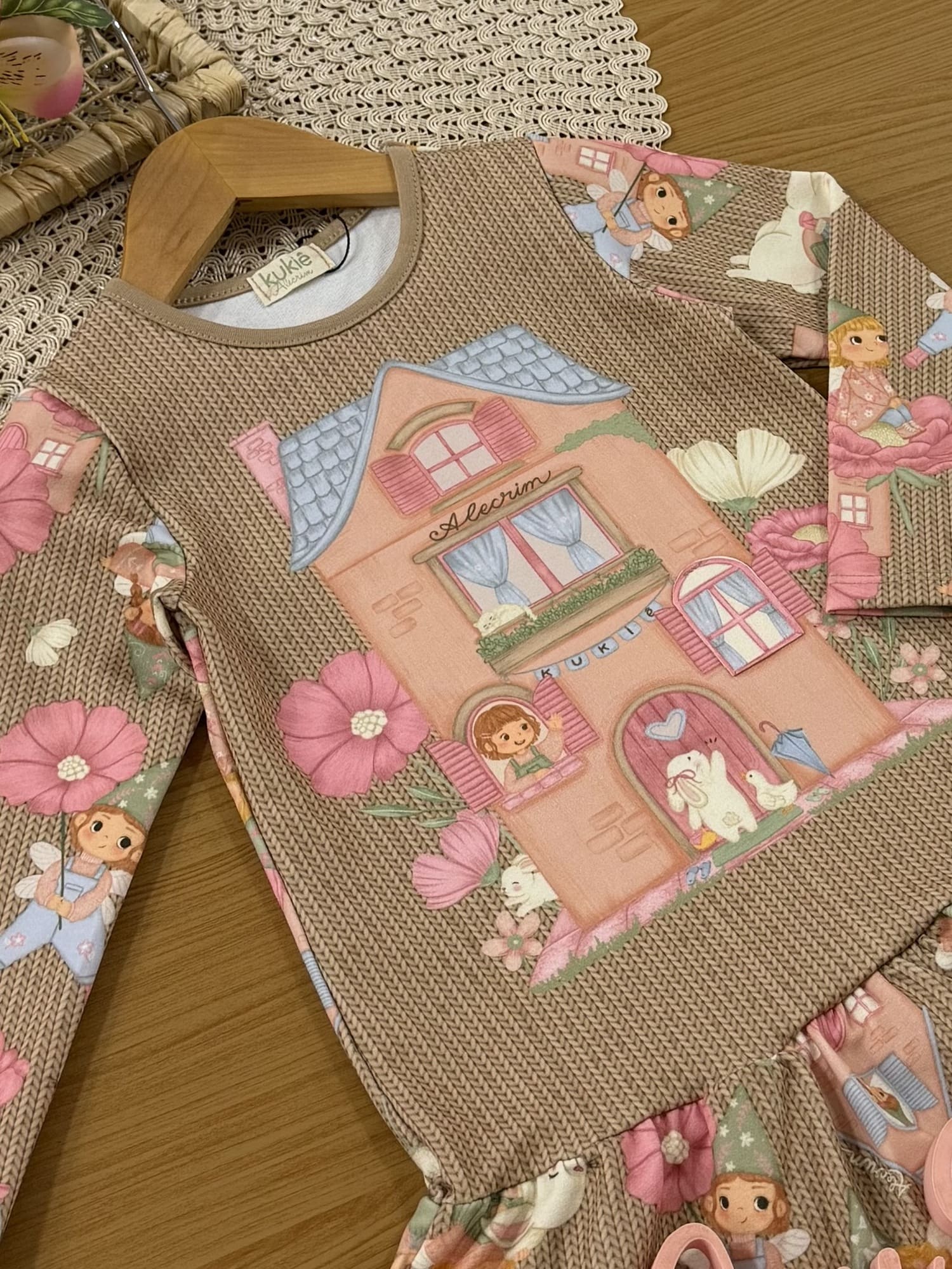 Vestido Infantil Kukiê Inverno Bege Casinha