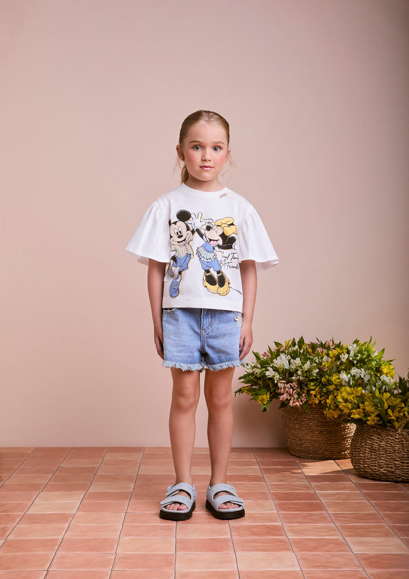 Blusa Infantil Animê Verão Branca Mickey e Amigos Disney