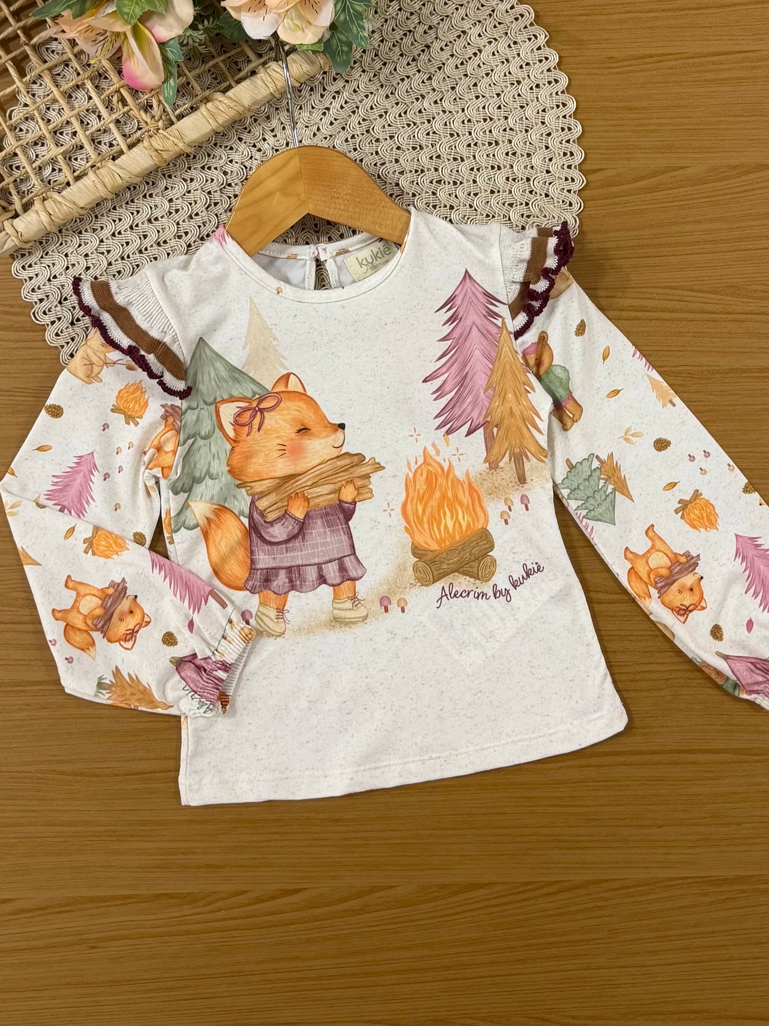Conjunto Infantil Kukiê Inverno com Shorts Vinho e Blusa Manga Longa Raposinha na Floresta