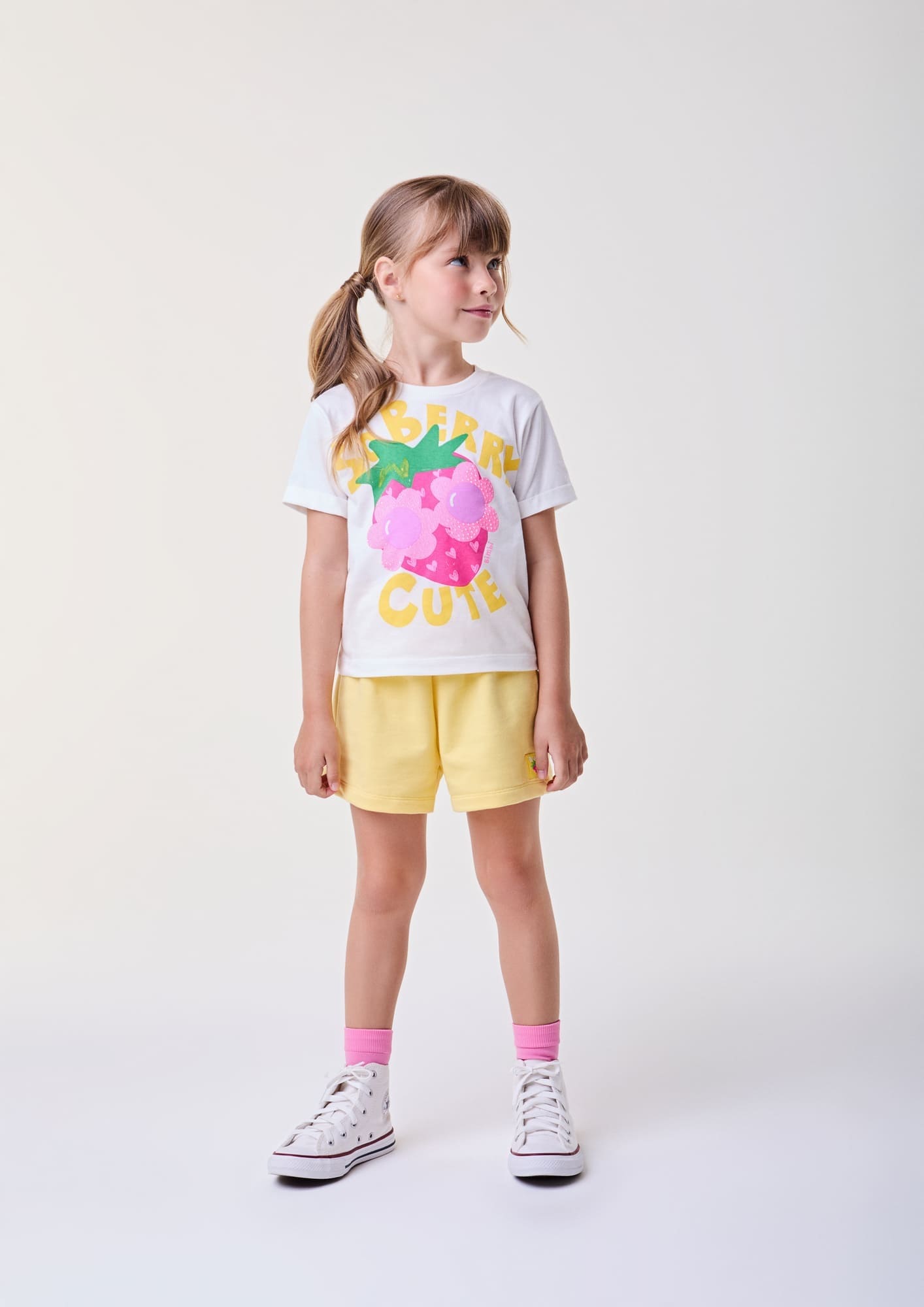 Conjunto Infantil Bimbi Verão com Shorts Amarelo e Blusa Branca Morango