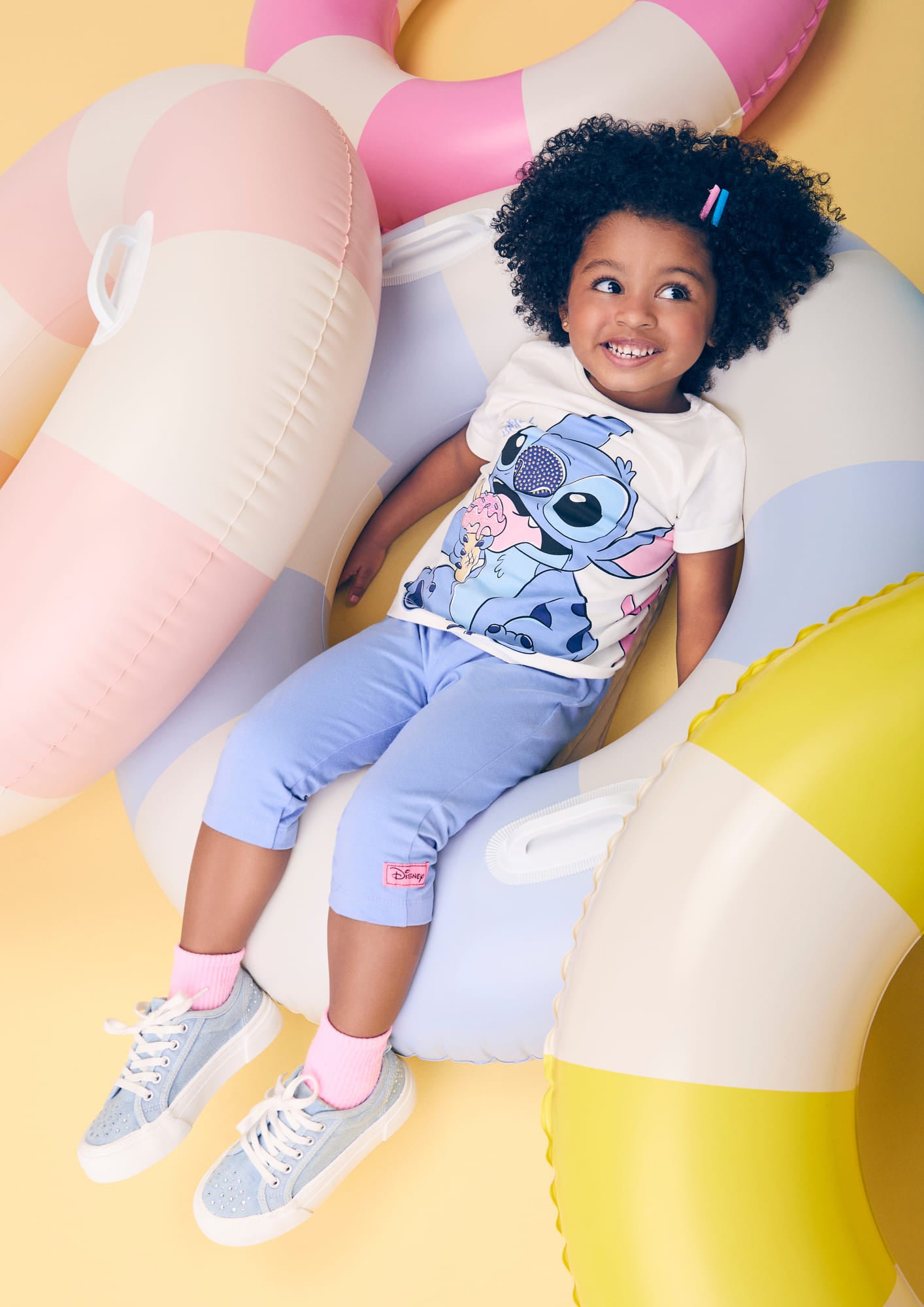 Conjunto Infantil Momi Verão com Shorts Ciclista Azul e Blusa Branca Angel e Stitch Disney