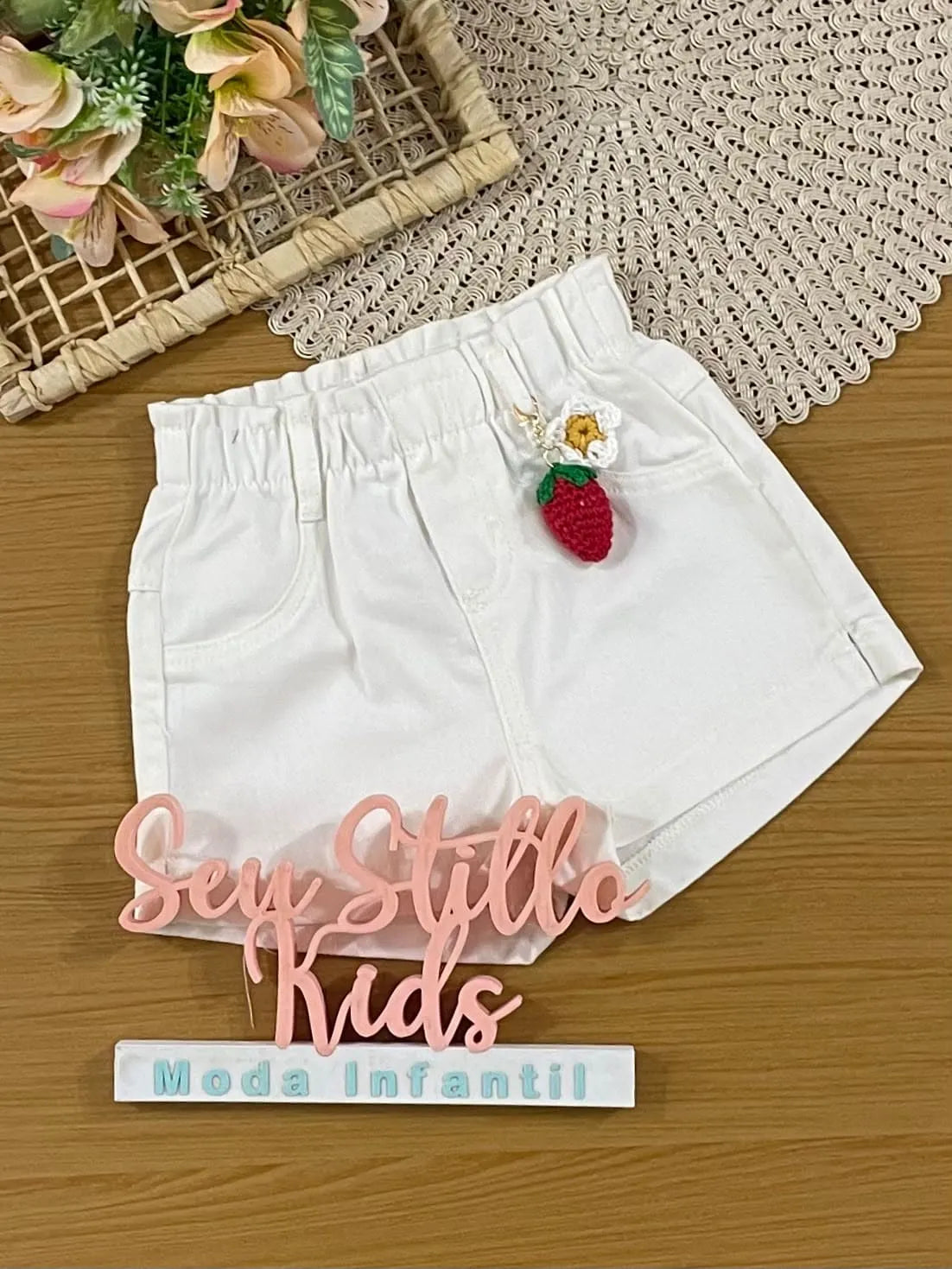 Shorts Infantil Menina Momi Branco Moranguinho