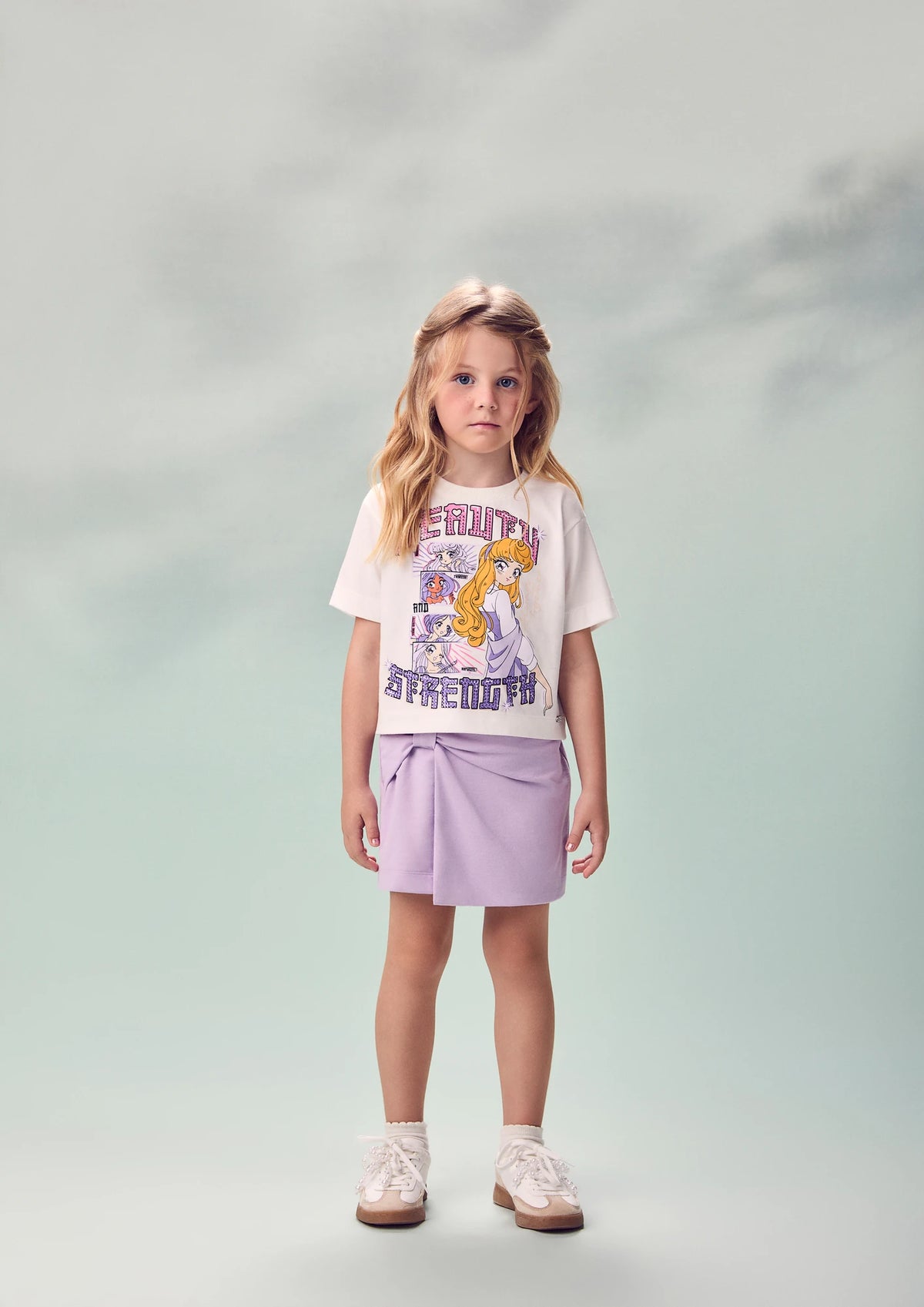 Conjunto Infantil Menina Animê com Shorts Saia Lilás e Blusa Princesas Strass
