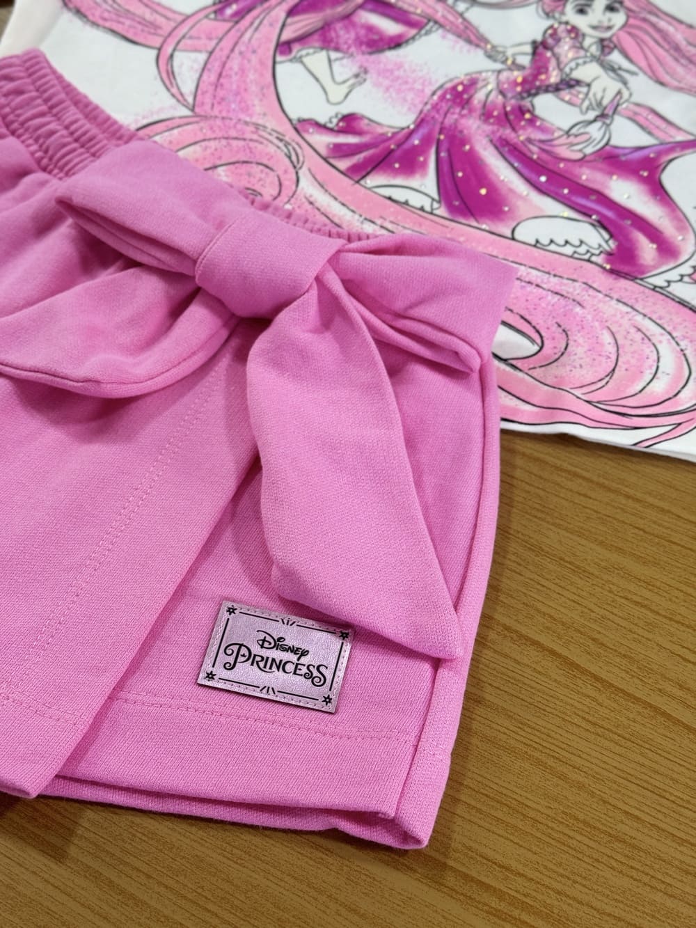 Conjunto Infantil Animê Verão Shorts Saia Rosa e Blusa Rapunzel Disney