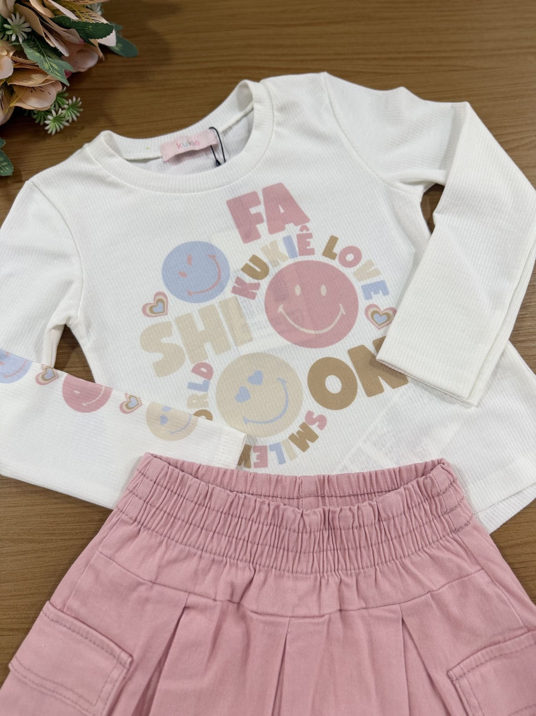 Conjunto Infantil Kukiê Inverno com Saia Rosa e Blusa Manga Longa Emojis