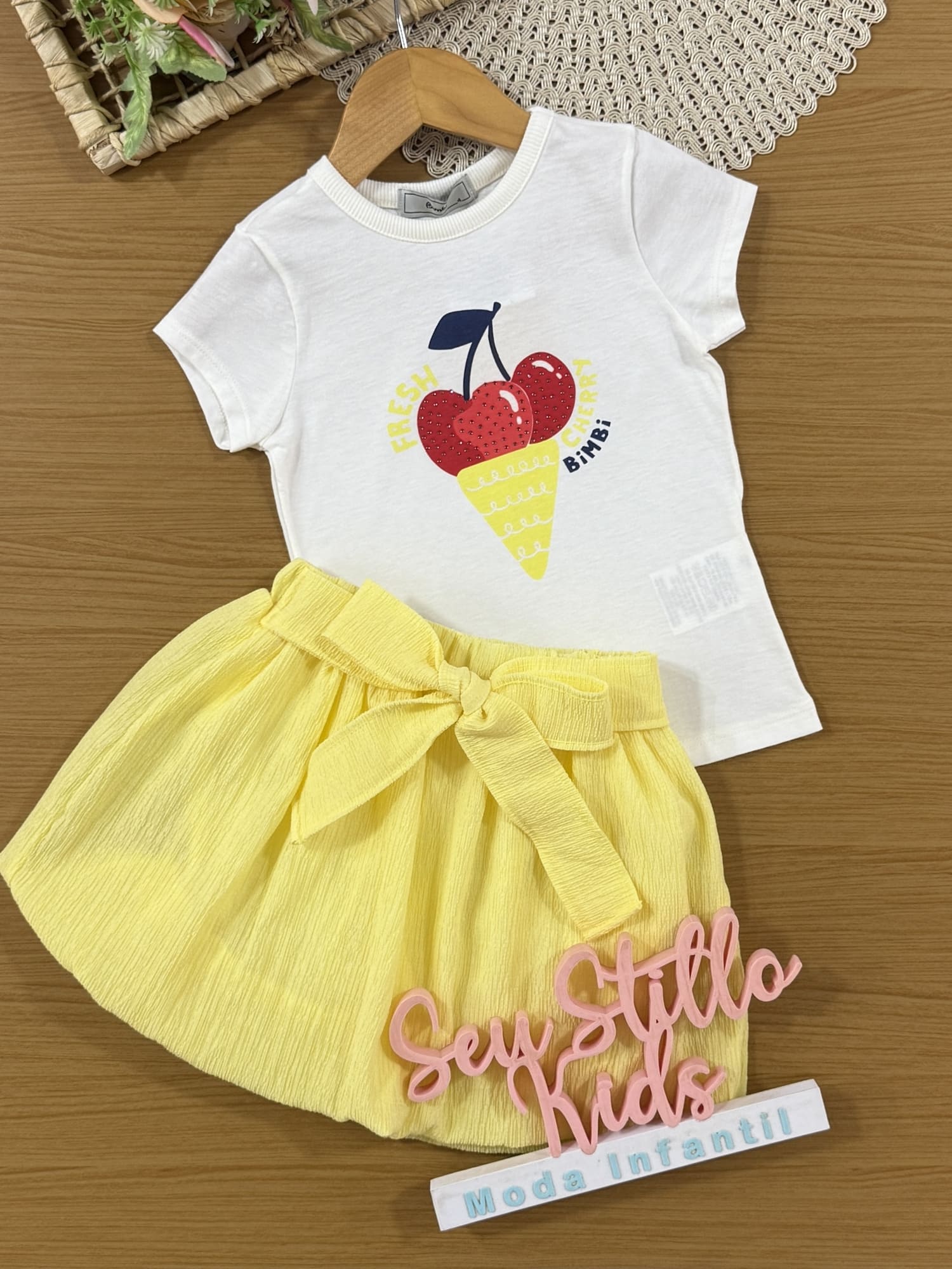 Conjunto Infantil Bimbi Verão com Saia Balonê Amarela e Blusa Branca Sorvetinho