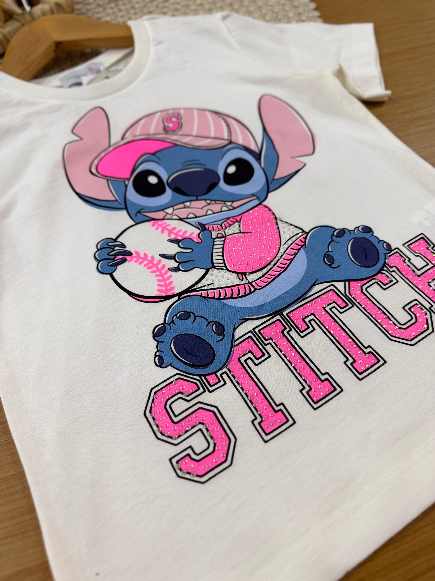 Conjunto Infantil Momi Inverno com Calça Legging Rosa  e Blusa Manga Curta Stitch Tênista