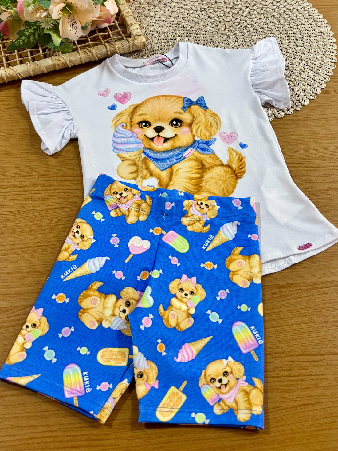 Conjunto Infantil Menina Kukiê coom Shorts Ciclista Azul e Blusa Cachorrinha Sorvetinho