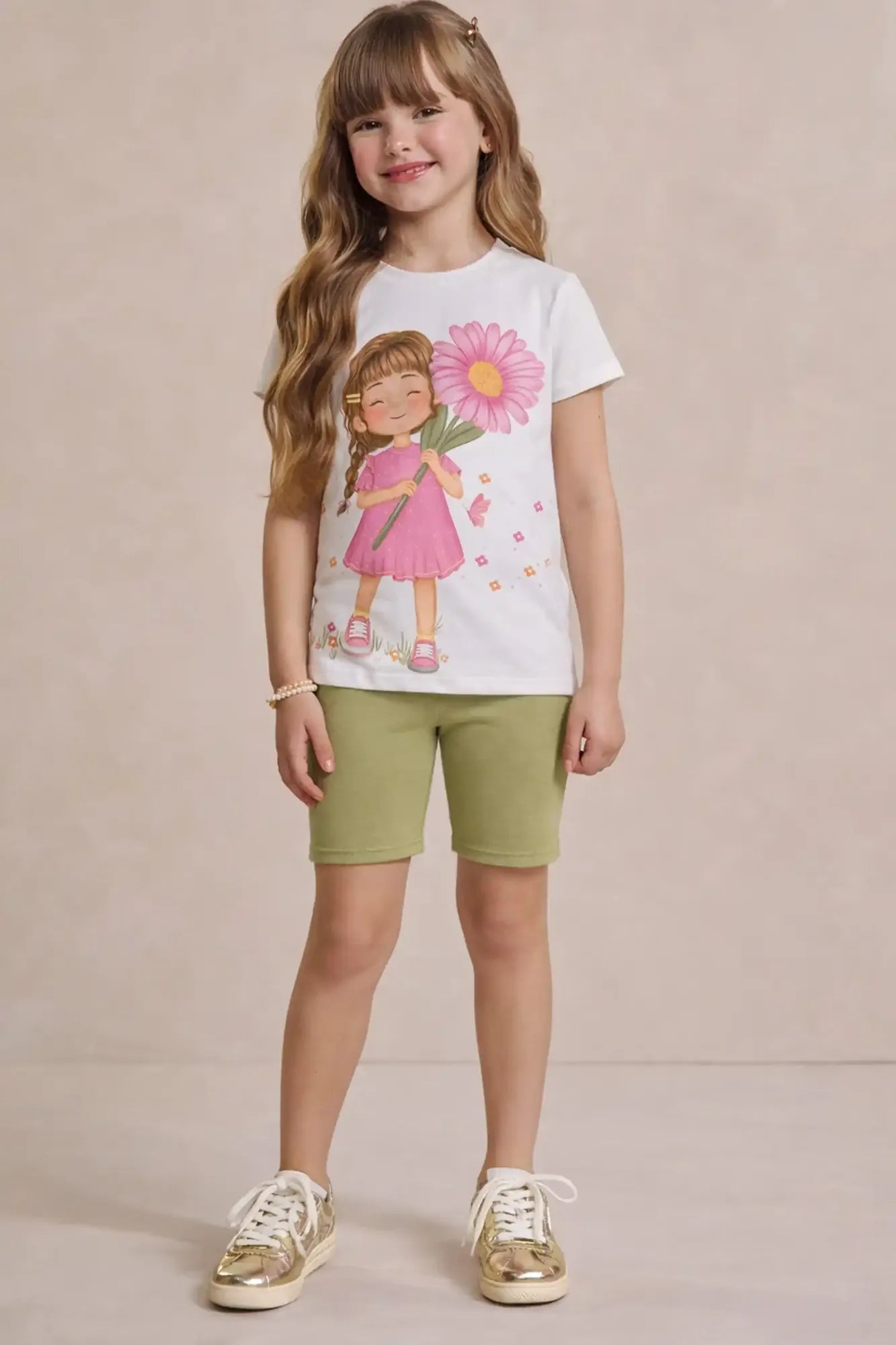 Conjunto Infantil Kukiê com Shorts Ciclista e Blusa Branca Florista