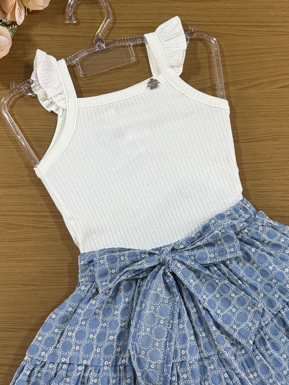 Conjunto Infantil Momi Verão Saia Bordada e Regata Canelada