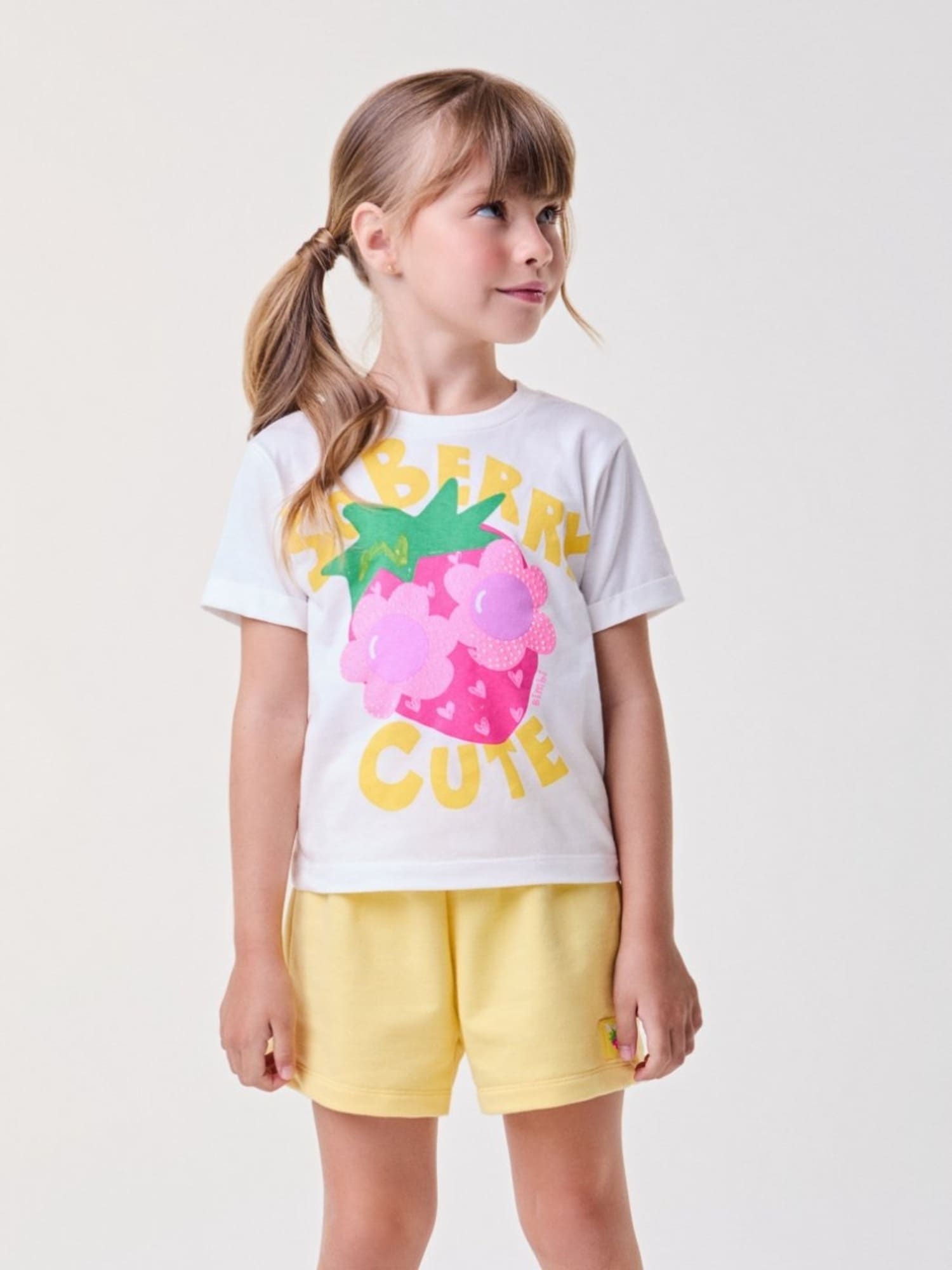 Conjunto Infantil Bimbi Verão com Shorts Amarelo e Blusa Branca Morango