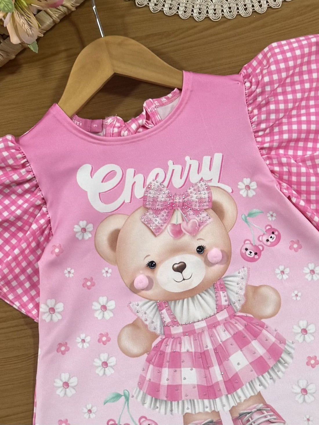 Vestido Infantil Cinti Verão Manga Curta Rosa Xadrez Ursinha Floral