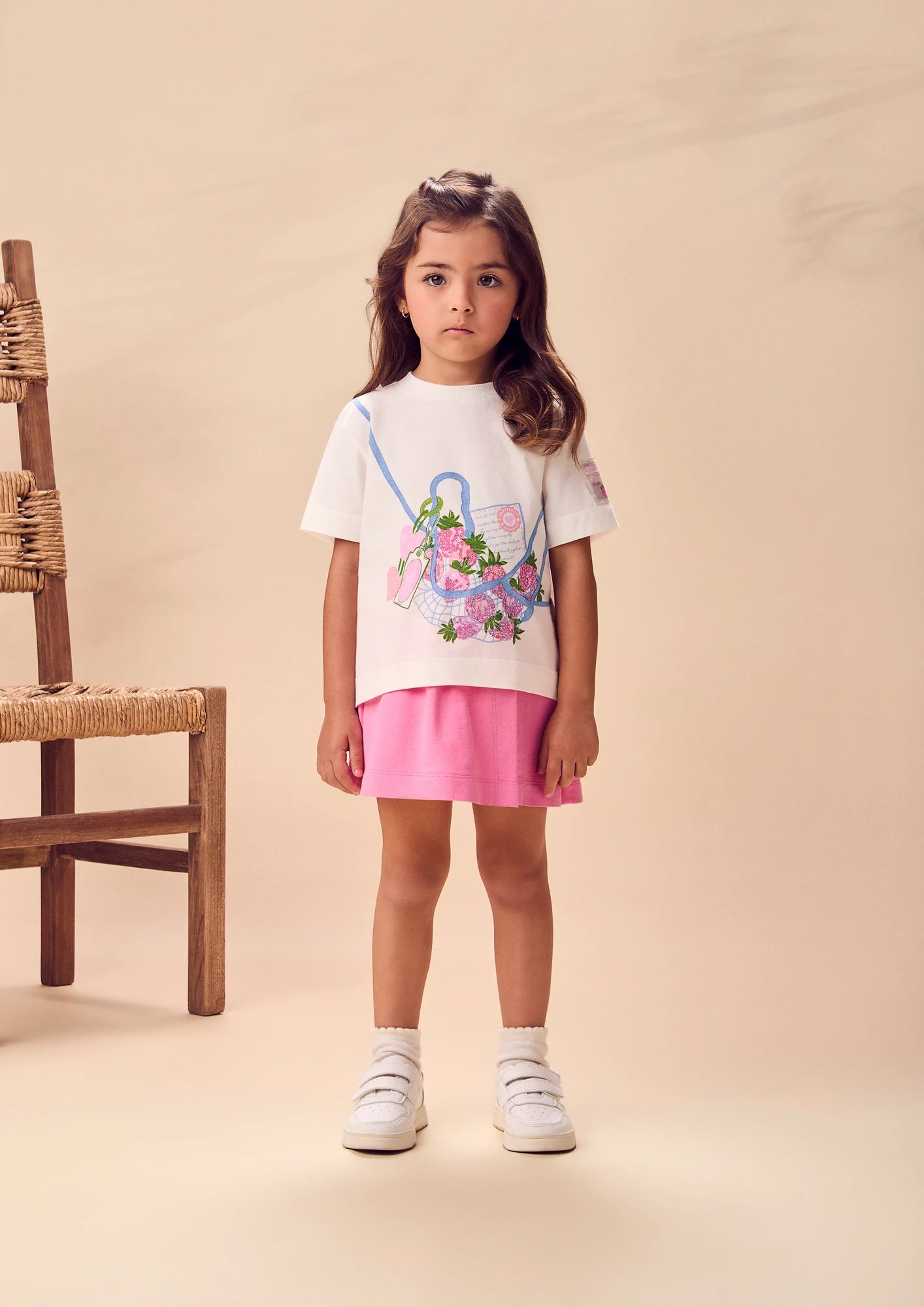 Conjunto Infantil Menina Animê com Shorts Saia Rosa e Blusa Moranguinho