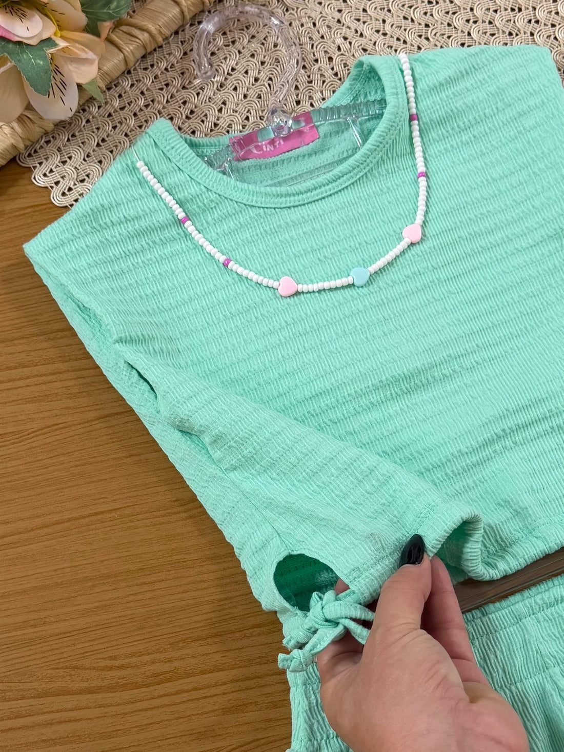 Conjunto Infantil Cinti Verão, Shorts e Blusa Verde com Acessório