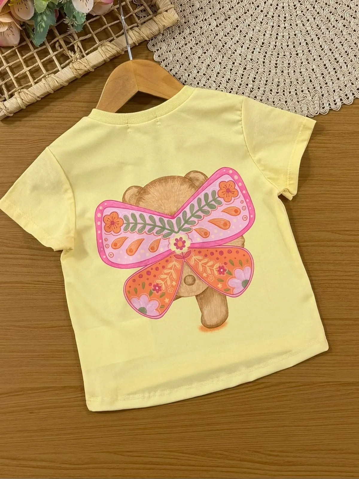 Blusa Infantil Menina Kukiê Amarela Ursinha Borboleta