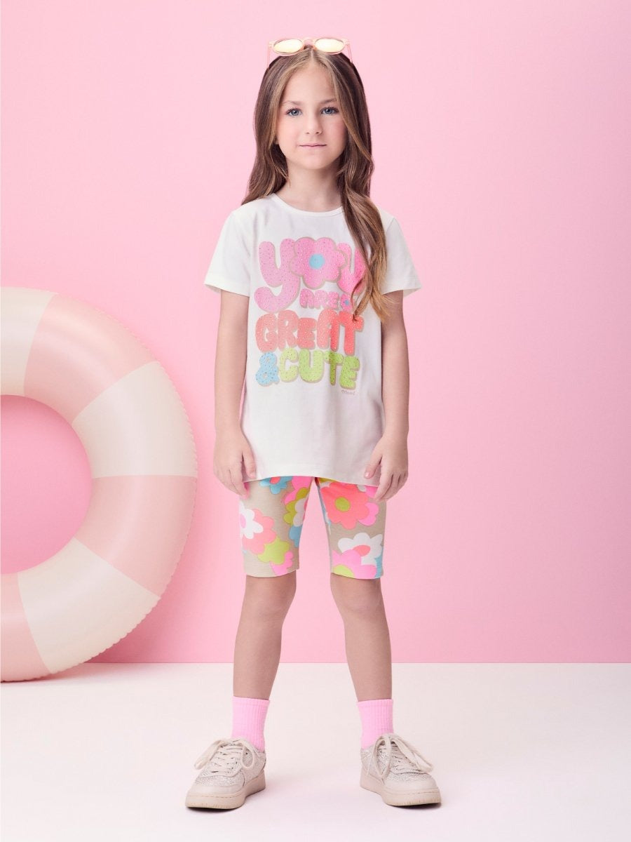 Conjunto Infantil Momi Verão com Shorts Ciclista Bege e Blusa Branca Florzinha com Strass