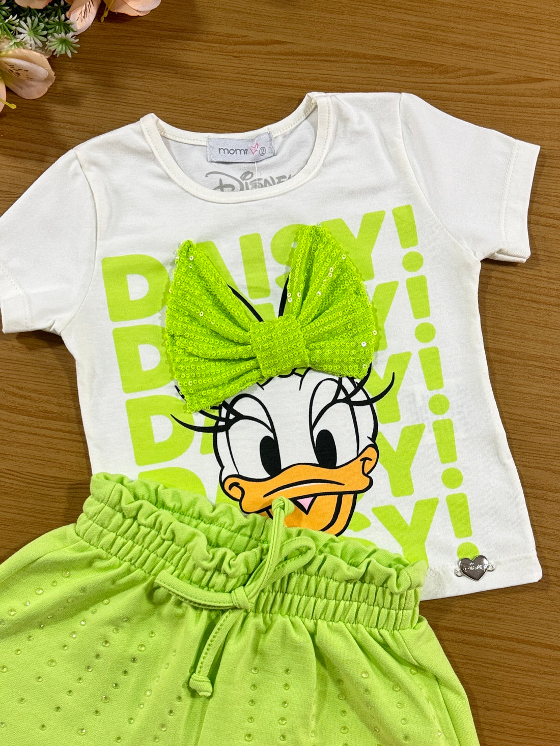 Conjunto Infantil Momi Verão Shorts Verde e Blusa Margarida Disney