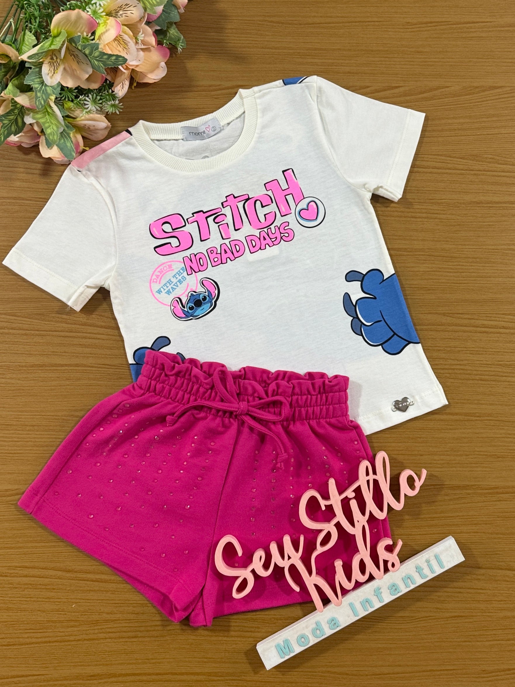 Conjunto Infantil Momi Verão Shorts Rosa Blusa Stitch Disney