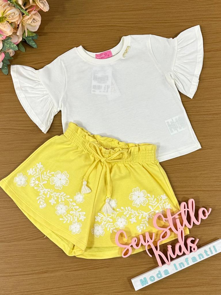 Conjunto Infantil Momi Verão Com Shorts e Blusa Branca