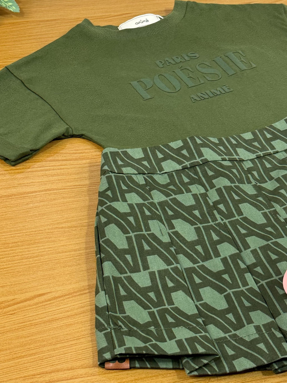 Conjunto Infantil Animê Inverno Shorts Saia e Blusa Verde Paris