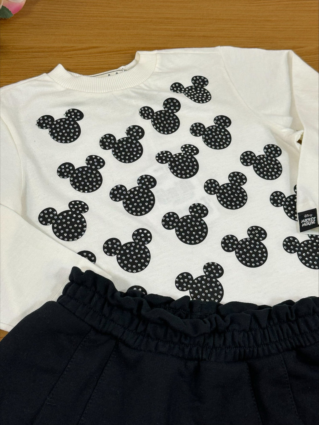 Conjunto Infantil Animê Inverno Shorts e Blusa Manga Longa Mickey Disney